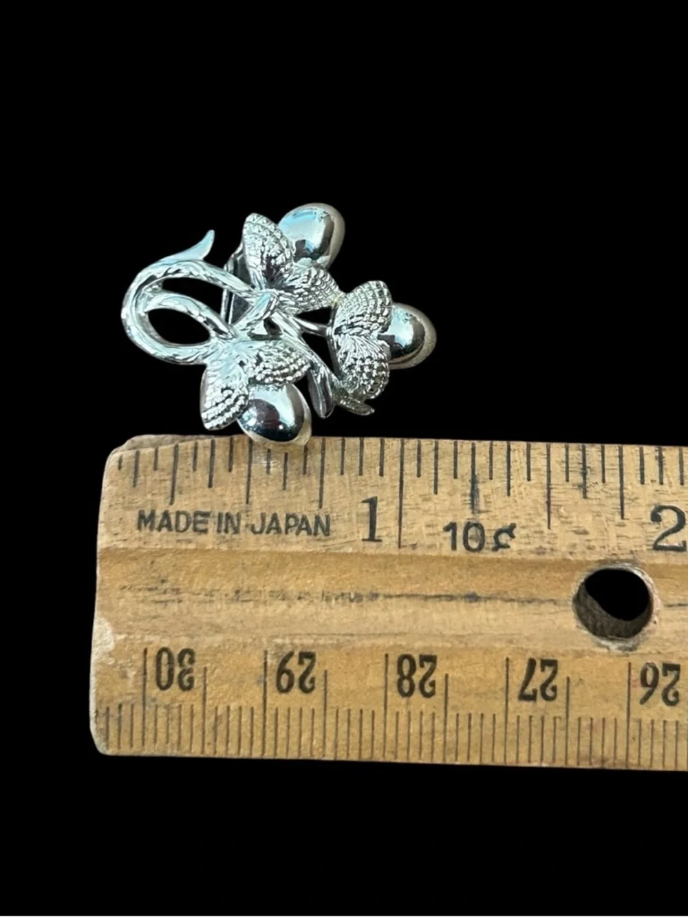 VTG Coro Acorn Clip On Earrings Silver Tone Oak Leaf Nature Signed 1